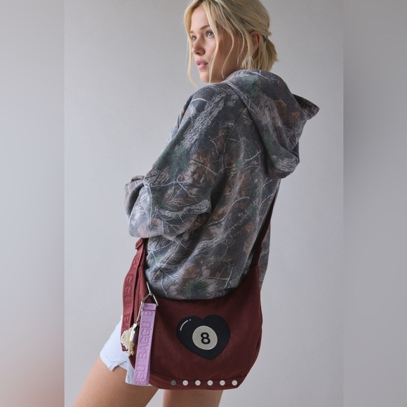 NWT BAGGU Lucky 8 Embroidered 8 Ball Medium Nylon Crescent Bag Wine Mahogany - Picture 8 of 16